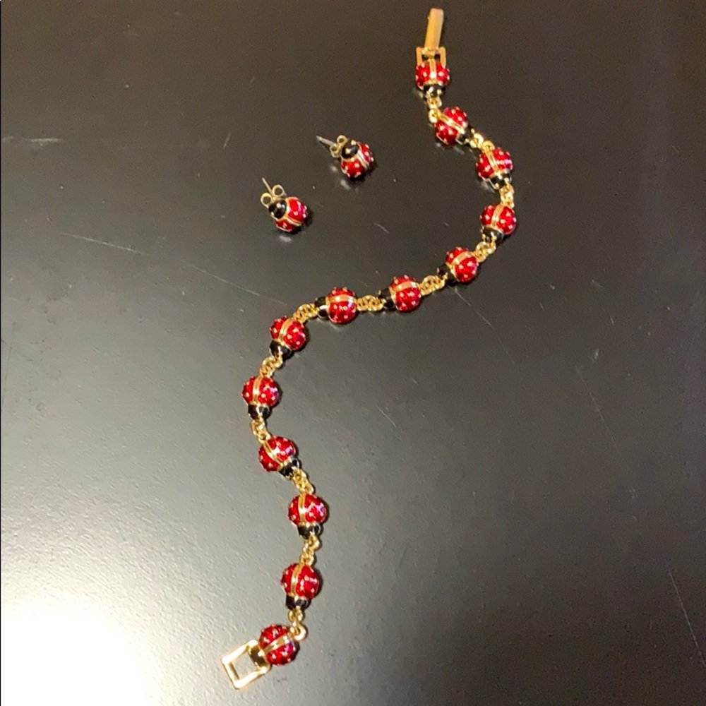 Joan Rivers 7” ladybug bracelet w/earrings